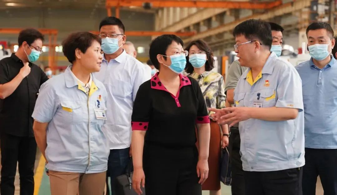 寶雞市政協(xié)主席劉榮賢專題調(diào)研寶雞機(jī)床、秦川格蘭德